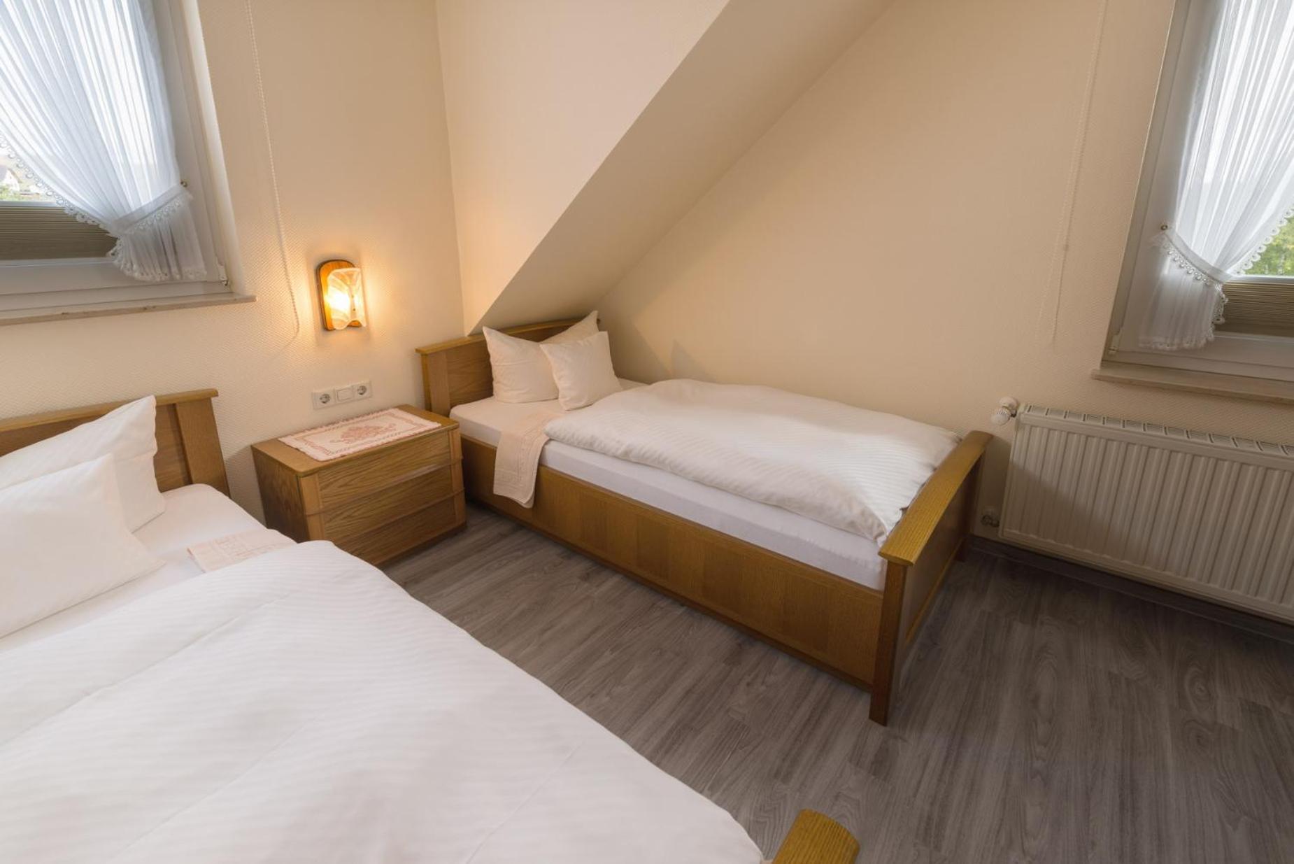Gasthof-Ferienwohnung Zur Zweere Willingen  Dış mekan fotoğraf